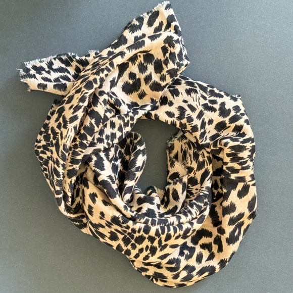 LIZ SINCLAIR Scarf Leopard Square Frayed Edge Acrylic 30" x30" Japan - Picture 5 of 7